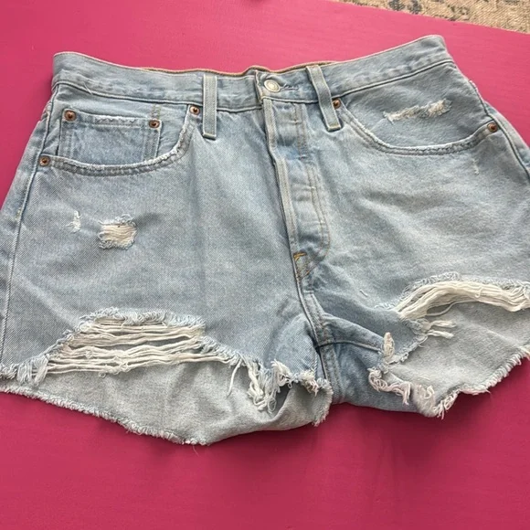 Levi's Jean Shorts - Picture 3 of 5